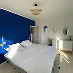 Belle Typique Du Sud Avec Grande Piscine Assas