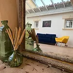 Belle Typique Du Sud Avec Grande Piscine Villa