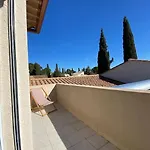Belle Typique Du Sud Avec Grande Piscine Villa *