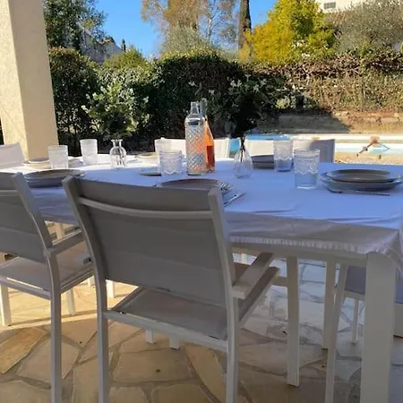 Vila Belle Typique Du Sud Avec Grande Piscine